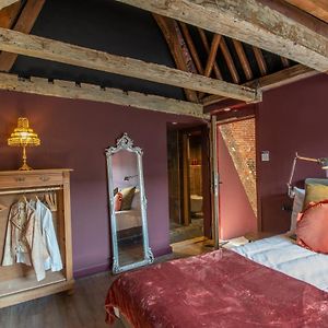 Kamer met een Queen Size Bed